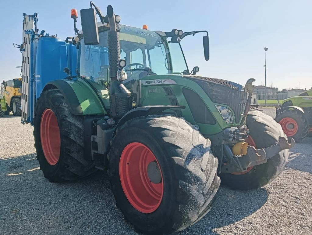 Fendt 724 Profi Plus - Tracteur agricole: photos 1 Fendt 724 Profi Plus - Tracteur agricole: photos 1