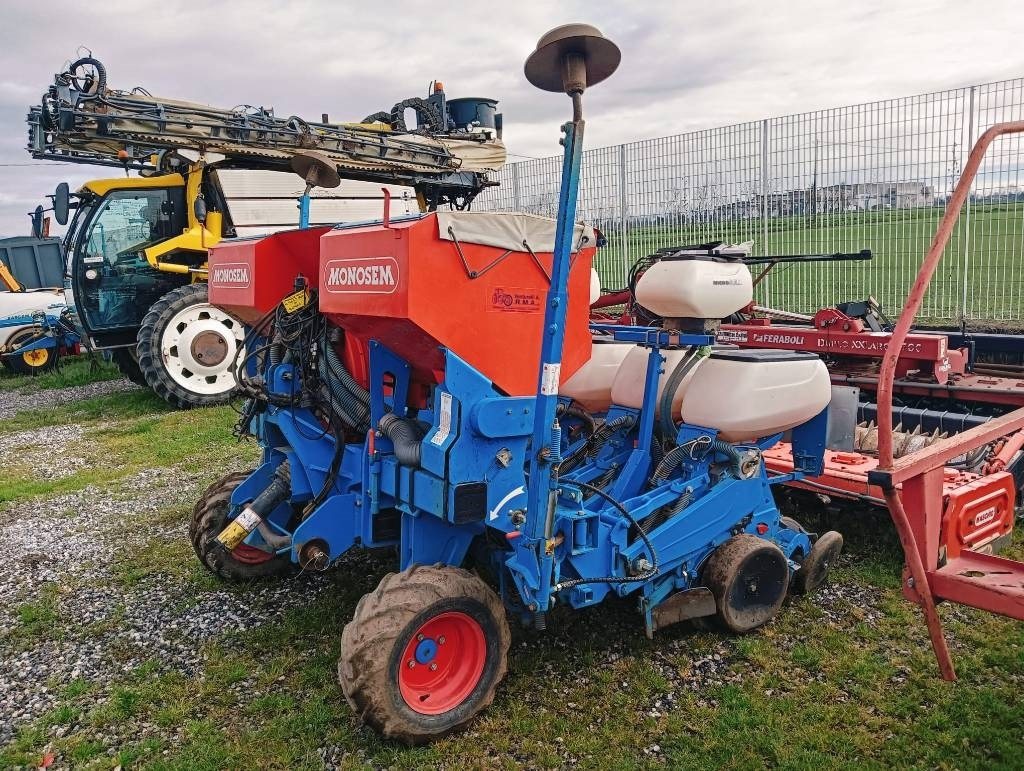 Semoir monograine Monosem NG PLUS 4: photos 12 Semoir monograine Monosem NG PLUS 4: photos 12