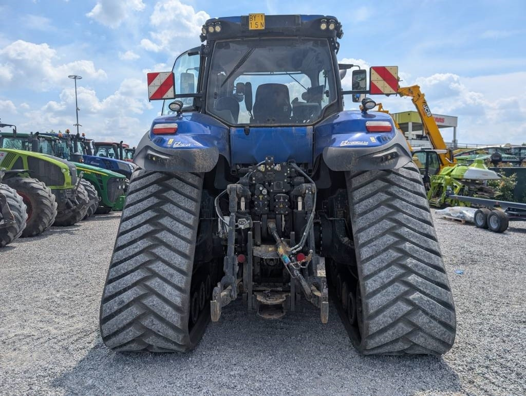 New Holland T 8.435 SMART TRACK - Tracteur agricole: photos 5 New Holland T 8.435 SMART TRACK - Tracteur agricole: photos 5