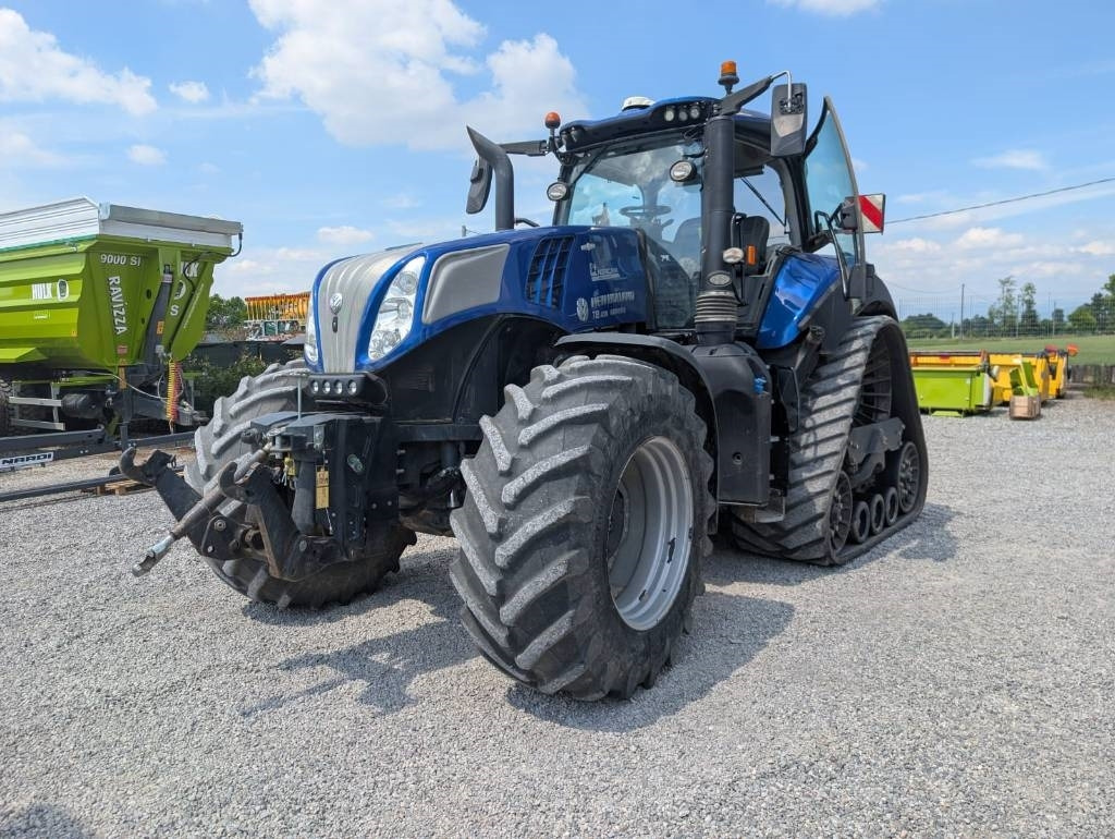 New Holland T 8.435 SMART TRACK - Tracteur agricole: photos 2 New Holland T 8.435 SMART TRACK - Tracteur agricole: photos 2