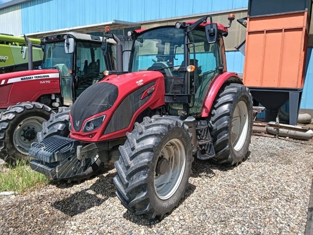 Valtra A 114  - Tracteur agricole: photos 3 Valtra A 114  - Tracteur agricole: photos 3