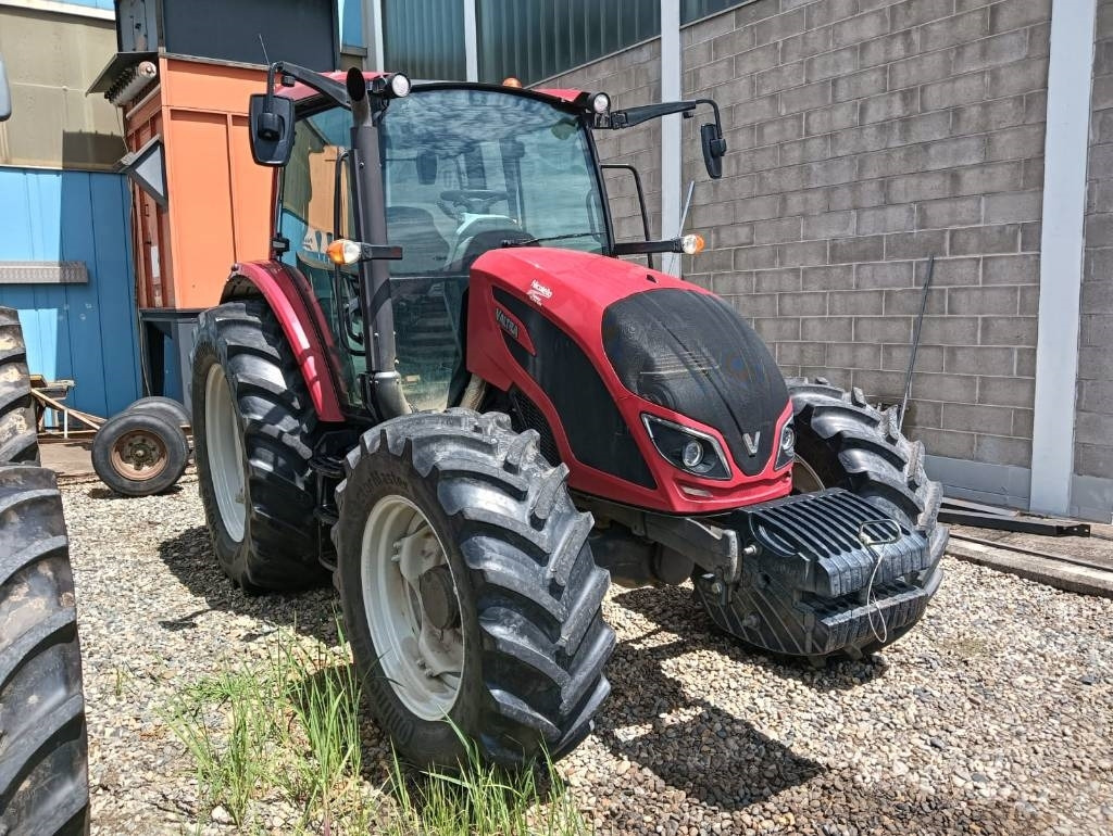 Valtra A 114  - Tracteur agricole: photos 1 Valtra A 114  - Tracteur agricole: photos 1
