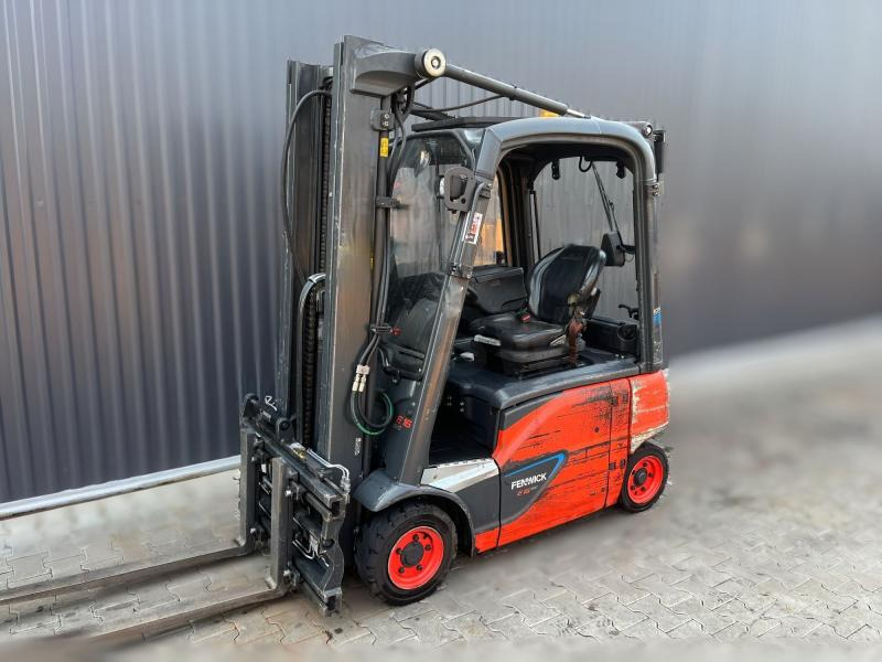 Fenwick E16P-02 - Chariot élévateur électrique: photos 1 Fenwick E16P-02 - Chariot élévateur électrique: photos 1