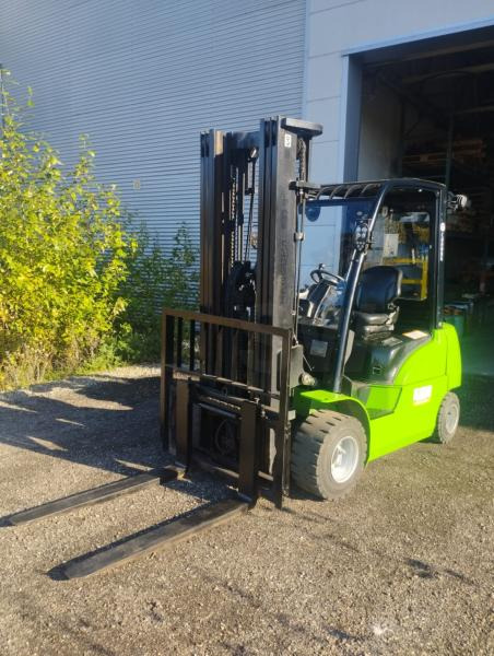 Hangcha XC35i Chariot élévateur fenwick 3,5 t lithium électrique - Chariot élévateur électrique: photos 2 Hangcha XC35i Chariot élévateur fenwick 3,5 t lithium électrique - Chariot élévateur électrique: photos 2