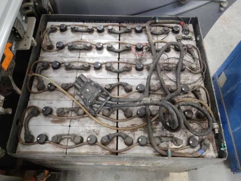 Still RX-20P RX20-20PL - Chariot élévateur électrique: photos 4 Still RX-20P RX20-20PL - Chariot élévateur électrique: photos 4