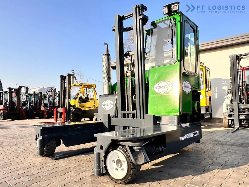 Combilift C3000 / DUPLEX / 4100MM / LPG / FREE LIFT / Like New C3000 / DUPLEX / 4100MM / LPG / FREE LIFT / Like New - Chariot multidirectionnel: photos 5 Combilift C3000 / DUPLEX / 4100MM / LPG / FREE LIFT / Like New C3000 / DUPLEX / 4100MM / LPG / FREE LIFT / Like New - Chariot multidirectionnel: photos 5