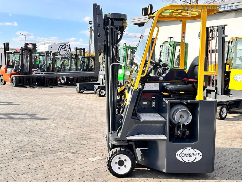 Chariot multidirectionnel Combilift C3000CB / LPG / TRIPLEX / 4900MM / FREE LIFT / POSITIONER / LIKE NEW C3000CB / LPG / TRIPLEX / 4900MM / FREE LIFT / POSITIONER /: photos 15 Chariot multidirectionnel Combilift C3000CB / LPG / TRIPLEX / 4900MM / FREE LIFT / POSITIONER / LIKE NEW C3000CB / LPG / TRIPLEX / 4900MM / FREE LIFT / POSITIONER /: photos 15