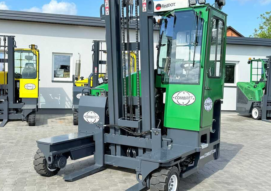 Combilift C3500 / DUPLEX 4100MM / GAS / EXTENDABLE FORKS / CABIN / HEATING + AIR CONDITIONING / LIKE NEW - Chariot multidirectionnel: photos 2 Combilift C3500 / DUPLEX 4100MM / GAS / EXTENDABLE FORKS / CABIN / HEATING + AIR CONDITIONING / LIKE NEW - Chariot multidirectionnel: photos 2