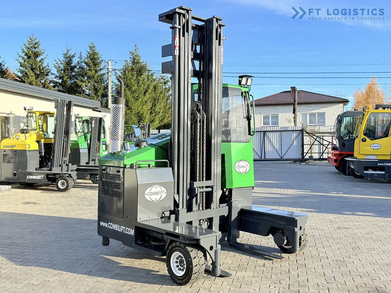 Combilift C4000 / GAS / TRIPLEX - 6900MM / FREE-LIFT / FULL CABIN C4000 / GAS / TRIPLEX - 6900MM / FREE-LIFT / FULL CABIN - Chariot multidirectionnel: photos 5 Combilift C4000 / GAS / TRIPLEX - 6900MM / FREE-LIFT / FULL CABIN C4000 / GAS / TRIPLEX - 6900MM / FREE-LIFT / FULL CABIN - Chariot multidirectionnel: photos 5
