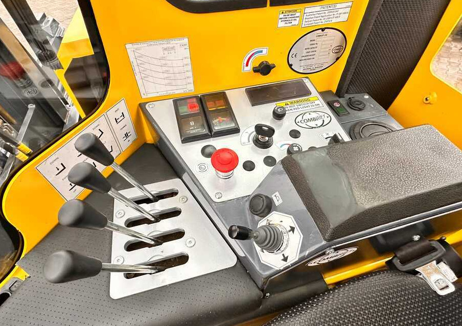 Chariot multidirectionnel Combilift C4500 / DUPLEX / 4050MM / DIESEL / WIDE POSITIONER / FREE LIFT / SIDESHIFT / LIKE NEW: photos 17