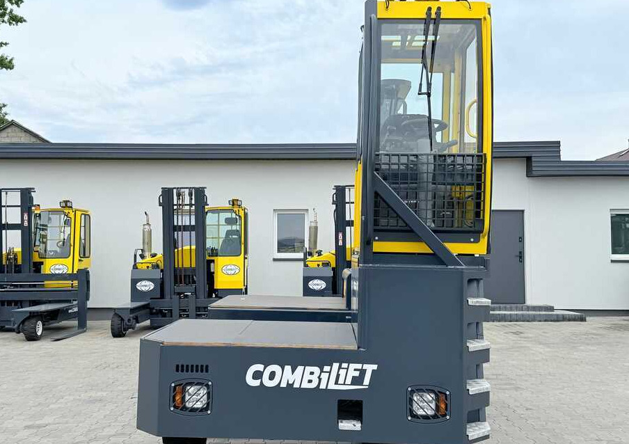 Combilift C6000FSL / DIESEL / DUPLEX – 4100MM / 1400MM FORKS / SIDeloADER / 6000KG LIFTING CAPACITY / FREE LIFT / DEUTZ ENGINE / EXCELLENT CONDITION - Chariot latéral: photos 2 Combilift C6000FSL / DIESEL / DUPLEX – 4100MM / 1400MM FORKS / SIDeloADER / 6000KG LIFTING CAPACITY / FREE LIFT / DEUTZ ENGINE / EXCELLENT CONDITION - Chariot latéral: photos 2