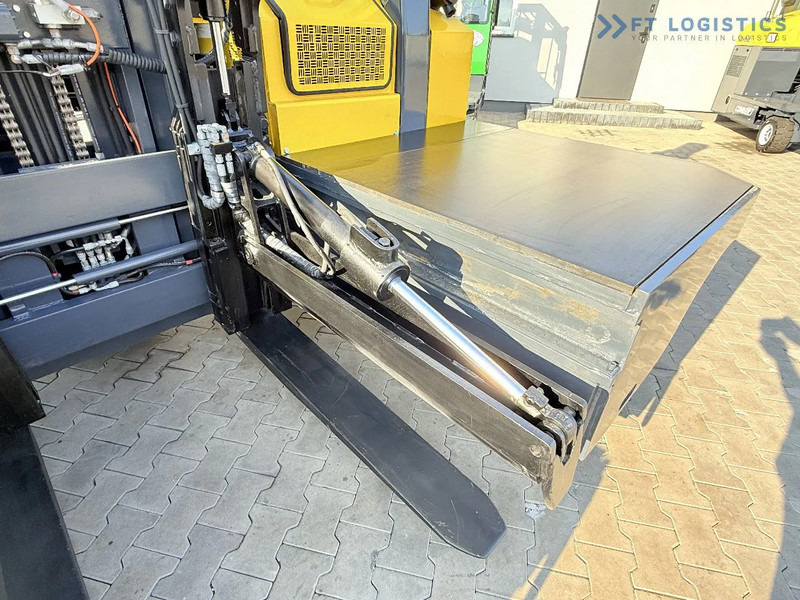 Combilift C6000SR / DUPLEX / 4200MM / LOAD CLAMP ON FORKS / FREE LIFT / DIESEL / POSITIONER / NEW TIRES / LIKE NEW / Wide range of four-wa - Chariot multidirectionnel: photos 5 Combilift C6000SR / DUPLEX / 4200MM / LOAD CLAMP ON FORKS / FREE LIFT / DIESEL / POSITIONER / NEW TIRES / LIKE NEW / Wide range of four-wa - Chariot multidirectionnel: photos 5