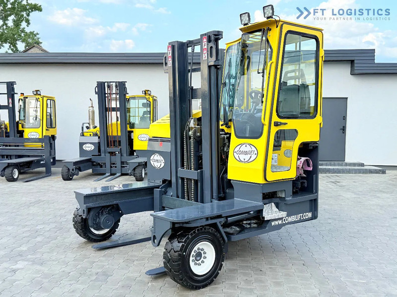 Combilift COMBILIFT C3000XL LARGE CABIN – DUPLEX 3200mm – Year 2015 – LPG – FREE LIFT – SIDESHIFT – CONDITION 5/5 COMBILIFT C3000XL LARGE - Chariot multidirectionnel: photos 1 Combilift COMBILIFT C3000XL LARGE CABIN – DUPLEX 3200mm – Year 2015 – LPG – FREE LIFT – SIDESHIFT – CONDITION 5/5 COMBILIFT C3000XL LARGE - Chariot multidirectionnel: photos 1