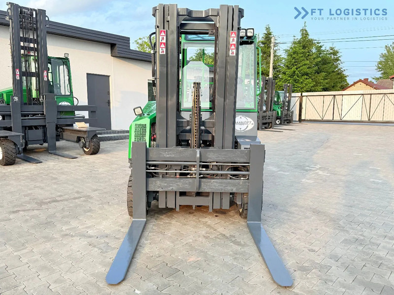 Combilift COMBILIFT C4000CB – TRIPLEX 5200mm – Year 2017 – LPG – FREE LIFT – SIDESHIFT – FORK POSITIONER – CONDITION 5/5 COMBILIFT C4000CB - Chariot multidirectionnel: photos 4 Combilift COMBILIFT C4000CB – TRIPLEX 5200mm – Year 2017 – LPG – FREE LIFT – SIDESHIFT – FORK POSITIONER – CONDITION 5/5 COMBILIFT C4000CB - Chariot multidirectionnel: photos 4