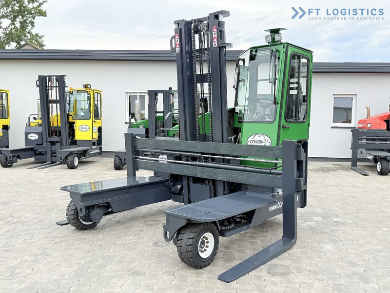 Combilift Combilift C4500 / DIESEL / DUPLEX 4000MM / WIDE FORK POSITIONER / HEATING / FULL CABIN / PERFECT CONDITION / Wide range of four- - Chariot multidirectionnel: photos 3 Combilift Combilift C4500 / DIESEL / DUPLEX 4000MM / WIDE FORK POSITIONER / HEATING / FULL CABIN / PERFECT CONDITION / Wide range of four- - Chariot multidirectionnel: photos 3