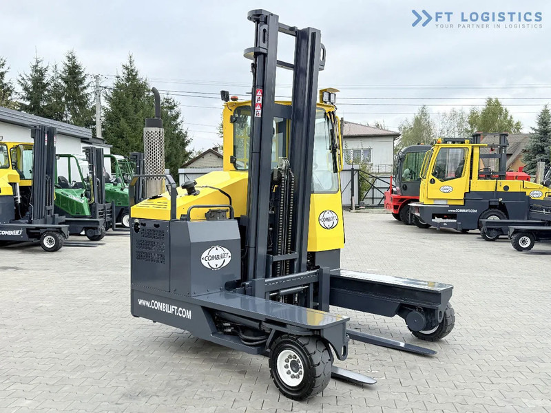 Combilift Combilift FOUR-WAY / MULTI-DIRECTIONAL FORKLIFT C4000 / GAS / DUPLEX 4600MM / ONLY 5614 OPERATING HOURS / FORK POSITIONER / FULL - Chariot multidirectionnel: photos 5 Combilift Combilift FOUR-WAY / MULTI-DIRECTIONAL FORKLIFT C4000 / GAS / DUPLEX 4600MM / ONLY 5614 OPERATING HOURS / FORK POSITIONER / FULL - Chariot multidirectionnel: photos 5