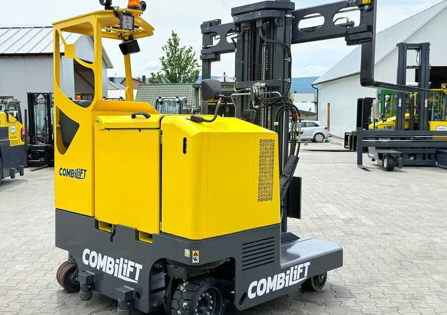 Chariot multidirectionnel Combilift MR / ELECTRIC / TRIPLEX – 6000MM / FULL FREE LIFT / WIDE POSITIONER / FORK SIDESHIFT / ONLY 1400 HOURS / LIKE NEW: photos 23