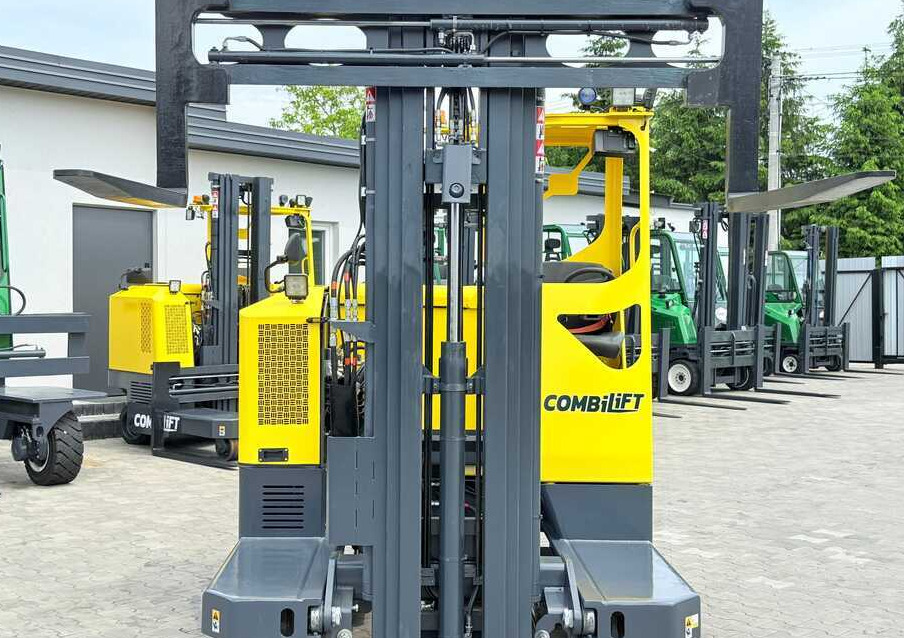 Chariot multidirectionnel Combilift MR / ELECTRIC / TRIPLEX – 6000MM / FULL FREE LIFT / WIDE POSITIONER / FORK SIDESHIFT / ONLY 1400 HOURS / LIKE NEW: photos 20