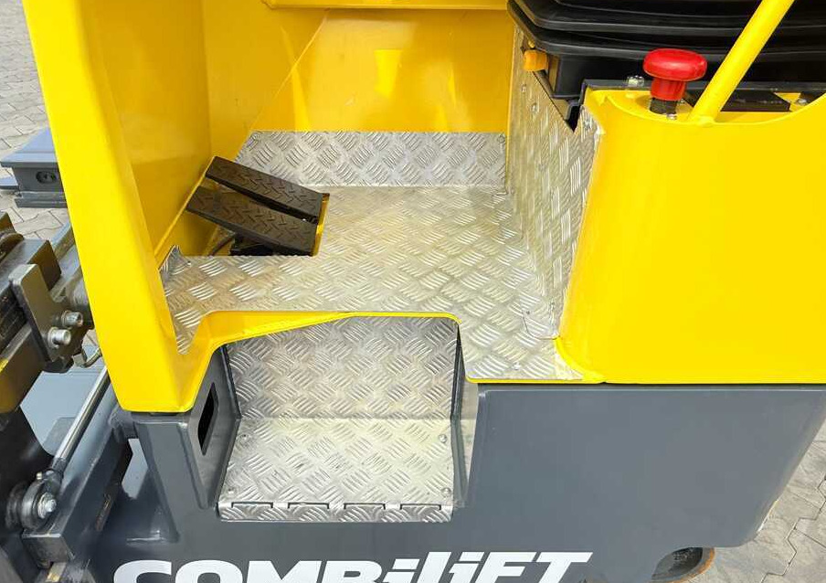 Chariot multidirectionnel Combilift MR / ELECTRIC / TRIPLEX – 6000MM / FULL FREE LIFT / WIDE POSITIONER / FORK SIDESHIFT / ONLY 1400 HOURS / LIKE NEW: photos 15