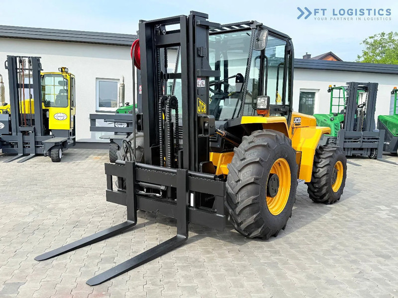 JCB 940 / DIESEL / TRIPLEX 4500MM / FORK POSITIONER / SIDE SHIFT / 4T / NEW TYRES / LIKE NEW 940 / DIESEL / TRIPLEX 4500MM / FORK PO - Chariot tout terrain: photos 3 JCB 940 / DIESEL / TRIPLEX 4500MM / FORK POSITIONER / SIDE SHIFT / 4T / NEW TYRES / LIKE NEW 940 / DIESEL / TRIPLEX 4500MM / FORK PO - Chariot tout terrain: photos 3
