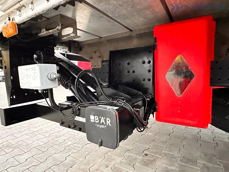 Camion à rideaux coulissants Renault Midlum 250 Renault D 250 / AUTOMATIC / 4X2 / 18 PALLETS / TAIL LIFT / SIDE BOARDS / curtainsider truck: photos 16 Camion à rideaux coulissants Renault Midlum 250 Renault D 250 / AUTOMATIC / 4X2 / 18 PALLETS / TAIL LIFT / SIDE BOARDS / curtainsider truck: photos 16