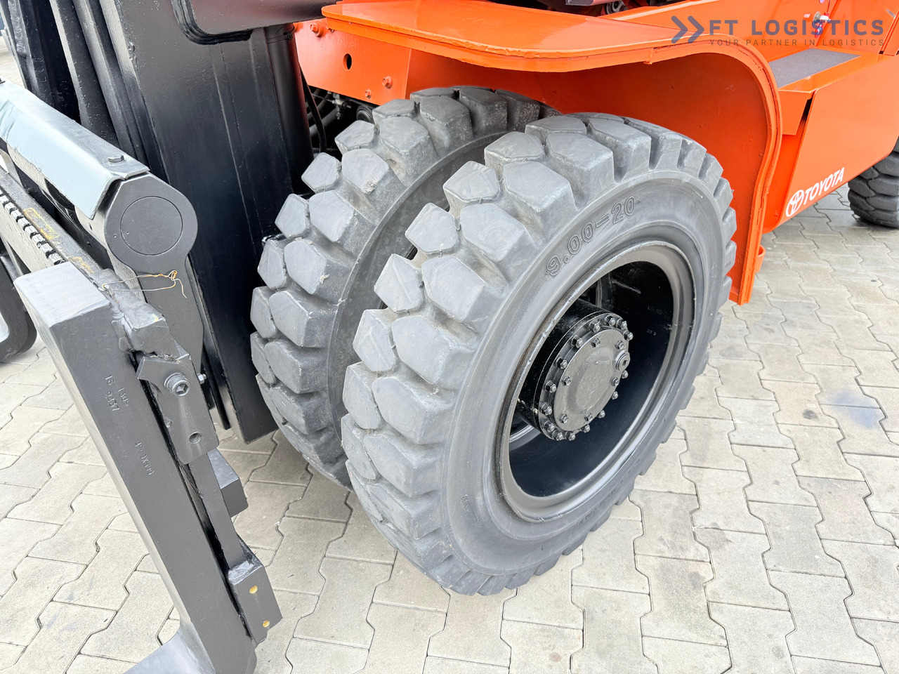 TOYOTA 60-5FD80 / DIESEL / DUPLEX - 4500MM / NEW TYRES / HEATED CABIN / 8 TON / UDT / EXCELLENT CONDITION - Chariot élévateur diesel: photos 4 TOYOTA 60-5FD80 / DIESEL / DUPLEX - 4500MM / NEW TYRES / HEATED CABIN / 8 TON / UDT / EXCELLENT CONDITION - Chariot élévateur diesel: photos 4