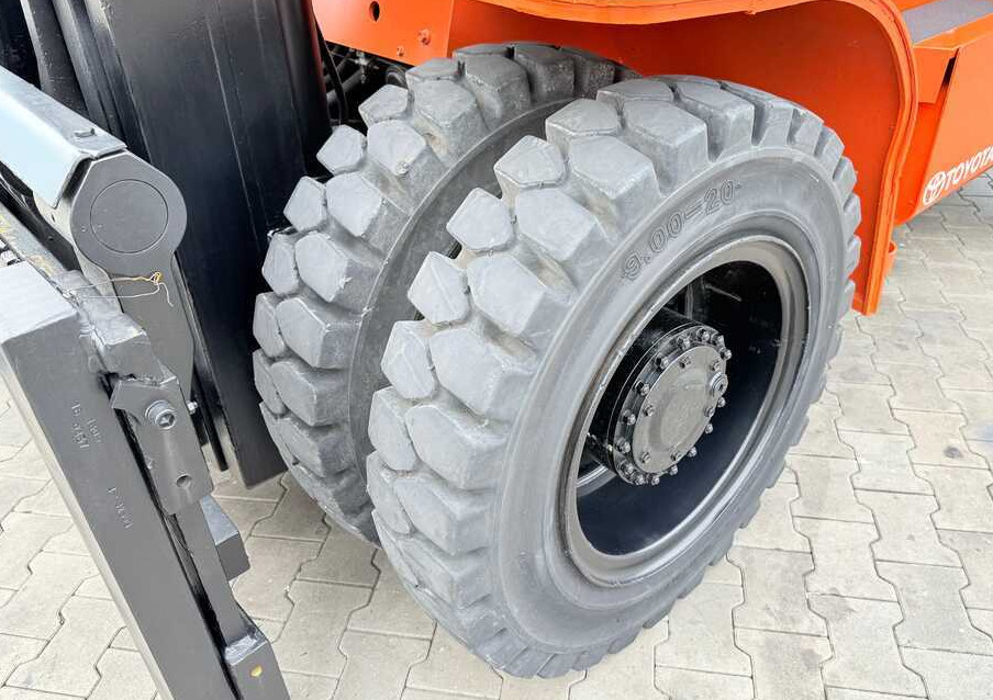 Toyota 60-5FD80 / DIESEL / DUPLEX - 4500MM / NEW TYRES / HEATED CABIN / 8 TON / UDT / EXCELLENT CONDITION - Chariot élévateur diesel: photos 4 Toyota 60-5FD80 / DIESEL / DUPLEX - 4500MM / NEW TYRES / HEATED CABIN / 8 TON / UDT / EXCELLENT CONDITION - Chariot élévateur diesel: photos 4