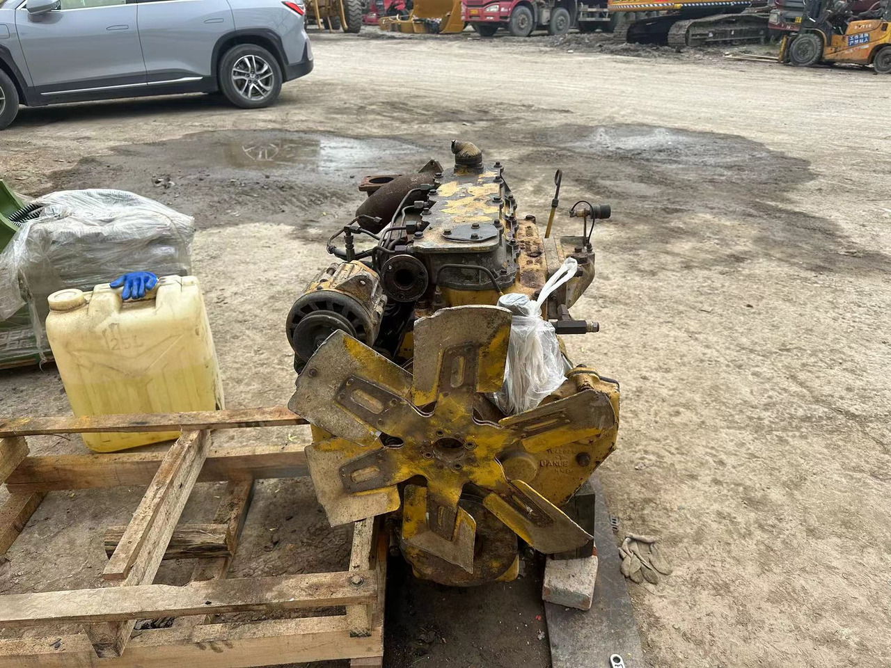 CATERPILLAR 3204 - Moteur pour Pelle: photos 4 CATERPILLAR 3204 - Moteur pour Pelle: photos 4