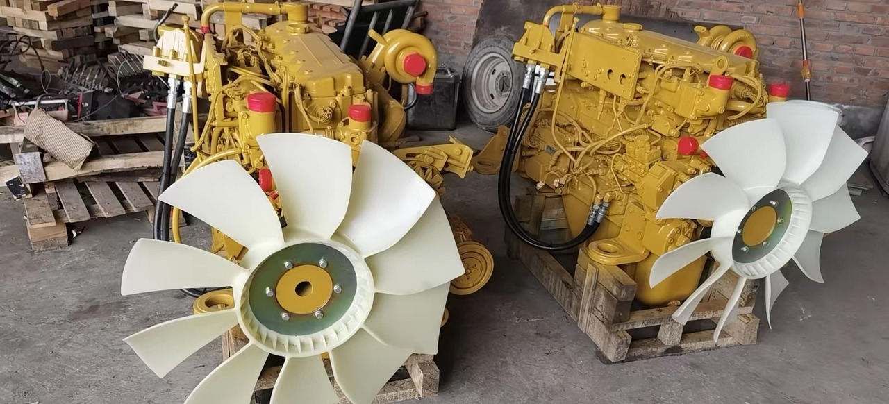 CATERPILLAR C6.4 - Moteur pour Pelle: photos 1 CATERPILLAR C6.4 - Moteur pour Pelle: photos 1