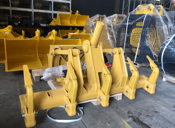 CATERPILLAR - Ripper pour Niveleuse: photos 2 CATERPILLAR - Ripper pour Niveleuse: photos 2