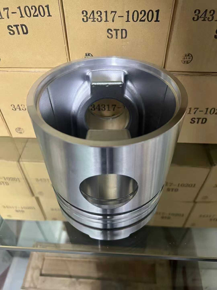 CUMMINS 3017349 - Pistons/ Anneaux/ Manchons pour Pelle: photos 2 CUMMINS 3017349 - Pistons/ Anneaux/ Manchons pour Pelle: photos 2