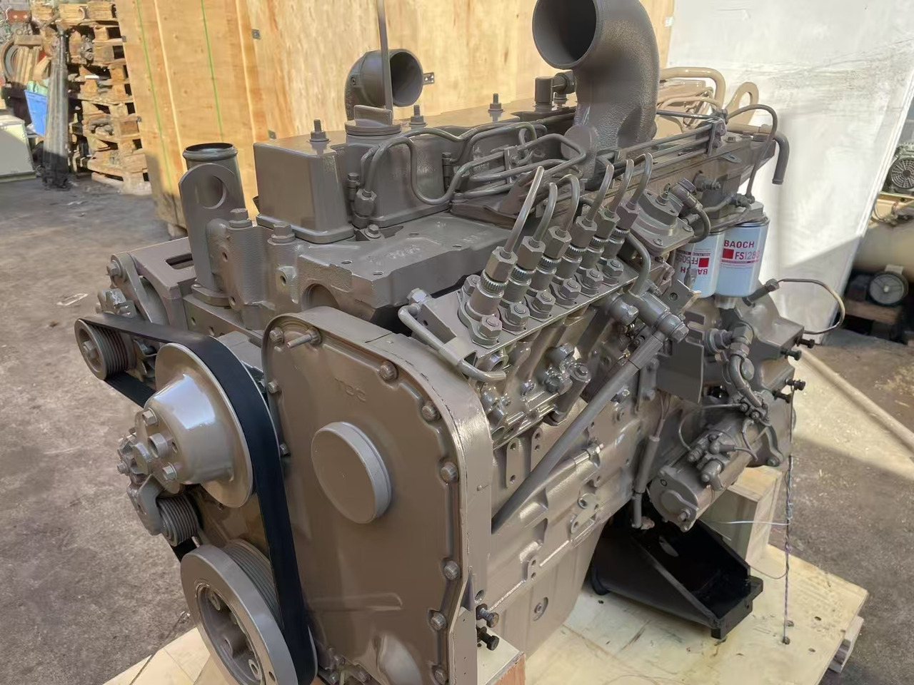 CUMMINS 6BT8.3 - Moteur pour Pelle: photos 3 CUMMINS 6BT8.3 - Moteur pour Pelle: photos 3