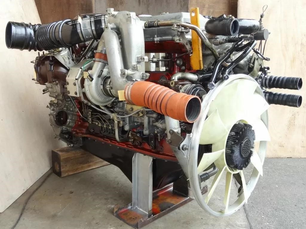 HINO E13CYM - Moteur pour Pelle: photos 1 HINO E13CYM - Moteur pour Pelle: photos 1