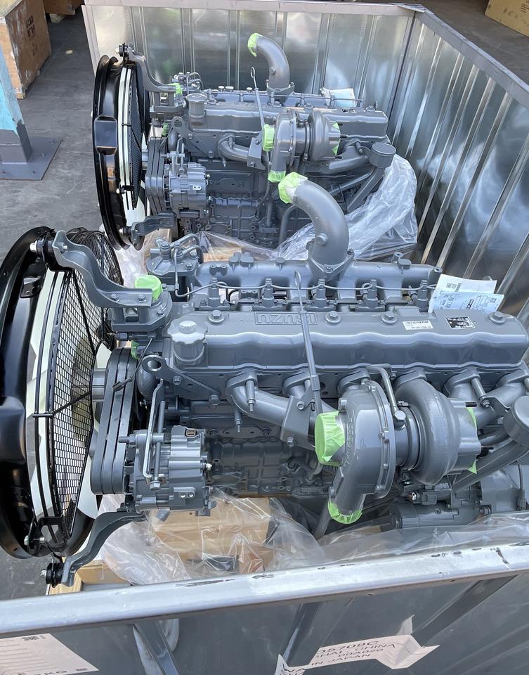 ISUZU 6BG1 - Moteur pour Engins de chantier: photos 2 ISUZU 6BG1 - Moteur pour Engins de chantier: photos 2