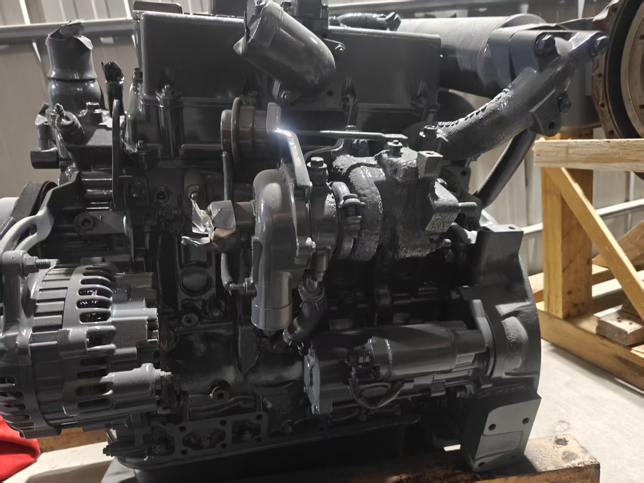 Isuzu 4LE2 - Moteur pour Pelle: photos 2 Isuzu 4LE2 - Moteur pour Pelle: photos 2