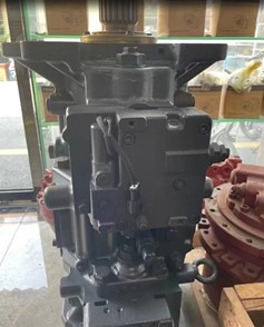 KOMATSU 708-2K-00130 - Pompe hydraulique pour Pelle: photos 1 KOMATSU 708-2K-00130 - Pompe hydraulique pour Pelle: photos 1