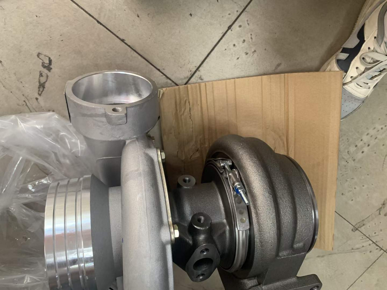 MITSUBISHI 49181-03870 - Turbocompresseur pour Pelle: photos 5 MITSUBISHI 49181-03870 - Turbocompresseur pour Pelle: photos 5