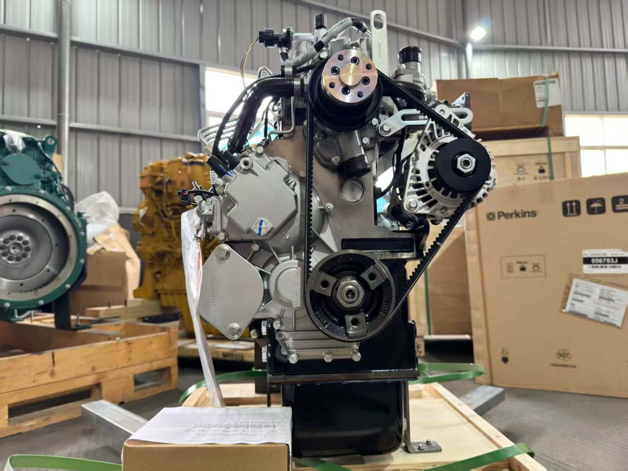 PERKINS 404D-22t - Moteur pour Pelle: photos 3 PERKINS 404D-22t - Moteur pour Pelle: photos 3