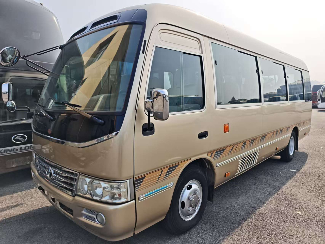 TOYOTA COASTER 23 seats - Autocar: photos 1 TOYOTA COASTER 23 seats - Autocar: photos 1