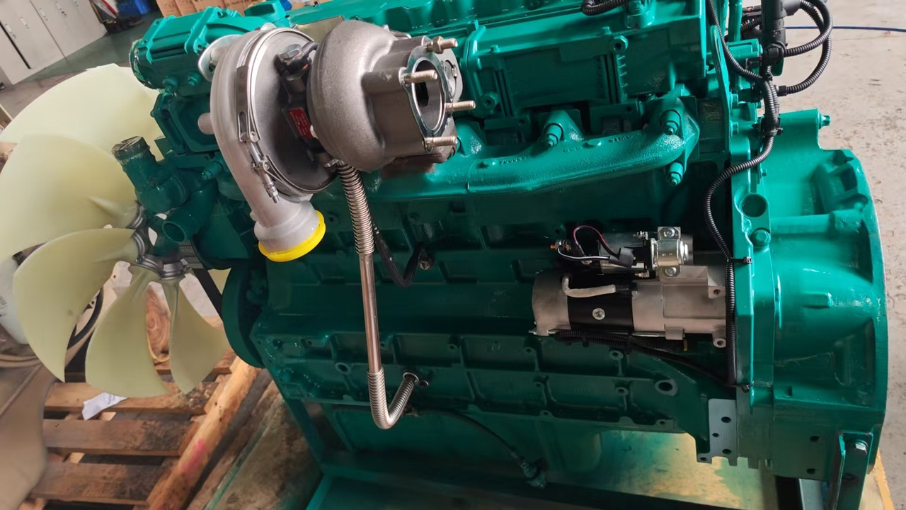 VOLVO D7E - Moteur pour Pelle: photos 3 VOLVO D7E - Moteur pour Pelle: photos 3