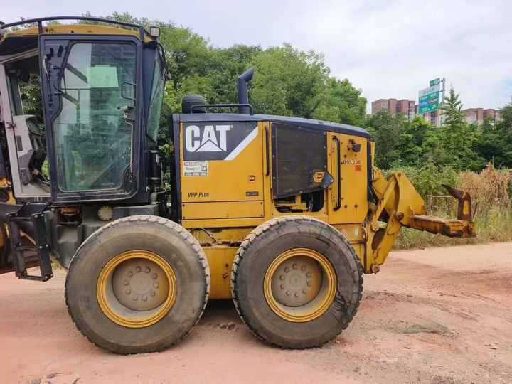 100% Original USA Used Caterpillar 160M with Very Few Hours of Use Used CAT160M Motor Grader in Very Good Condition for Sale! - Niveleuse: photos 3 100% Original USA Used Caterpillar 160M with Very Few Hours of Use Used CAT160M Motor Grader in Very Good Condition for Sale! - Niveleuse: photos 3