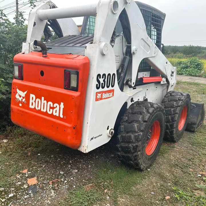 100%Ready Bobcat S300 Well Sold Most Famous Brand High Quality Bobcat S300 Skid Steer Loader for Sale - Chargeuse sur pneus: photos 5 100%Ready Bobcat S300 Well Sold Most Famous Brand High Quality Bobcat S300 Skid Steer Loader for Sale - Chargeuse sur pneus: photos 5