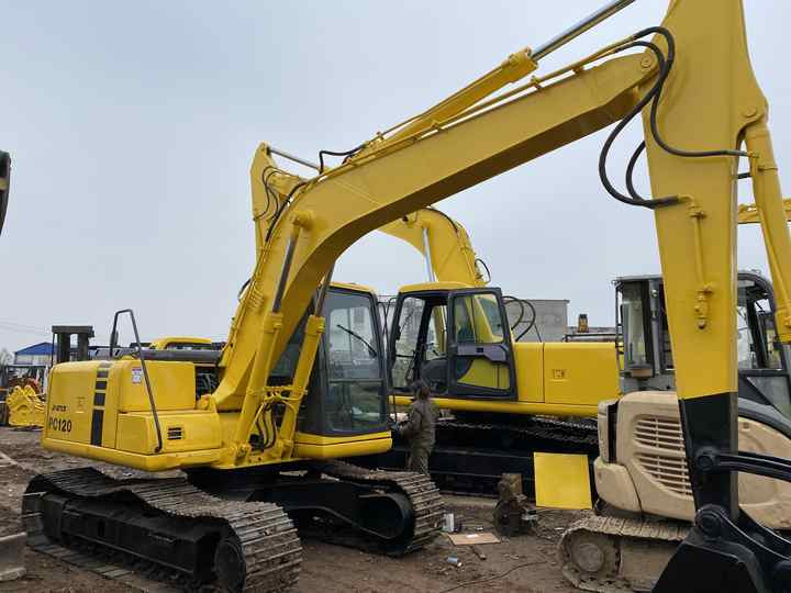 Cheap Used Komatsu PC120-6 Crawler Excavator with High Efficiency Used Heavy Machinery Komatsu P120-6 Digger Cheap for Sale - Pelle sur chenille: photos 3 Cheap Used Komatsu PC120-6 Crawler Excavator with High Efficiency Used Heavy Machinery Komatsu P120-6 Digger Cheap for Sale - Pelle sur chenille: photos 3