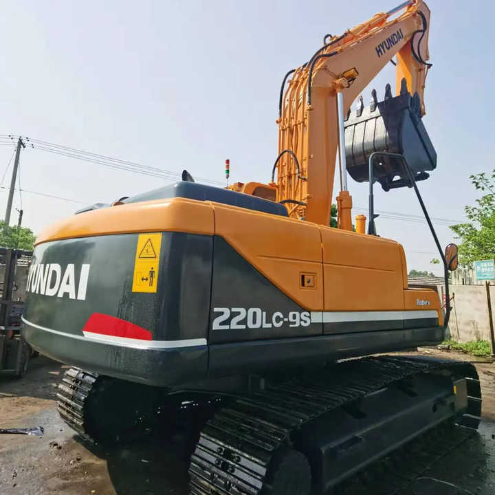 Hyundai Digger 220lc-9s Second Hand Korea Made High Performance Machine Hyundai Excavator for Sale - Pelle sur chenille: photos 4 Hyundai Digger 220lc-9s Second Hand Korea Made High Performance Machine Hyundai Excavator for Sale - Pelle sur chenille: photos 4