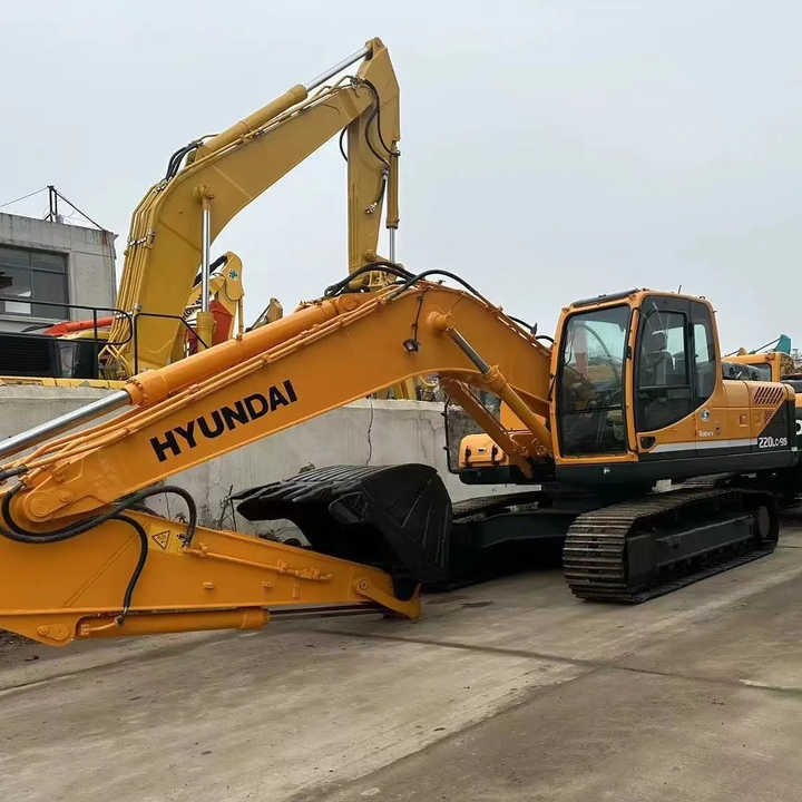 Hyundai Digger 220lc-9s Second Hand Korea Made High Performance Machine Hyundai Excavator for Sale - Pelle sur chenille: photos 3 Hyundai Digger 220lc-9s Second Hand Korea Made High Performance Machine Hyundai Excavator for Sale - Pelle sur chenille: photos 3
