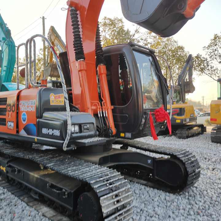 Japan Original Hitachi ZX130 Crawler Excavator Perfect for Various Projects Available Used Excavators for Sale - Pelle sur chenille: photos 1 Japan Original Hitachi ZX130 Crawler Excavator Perfect for Various Projects Available Used Excavators for Sale - Pelle sur chenille: photos 1