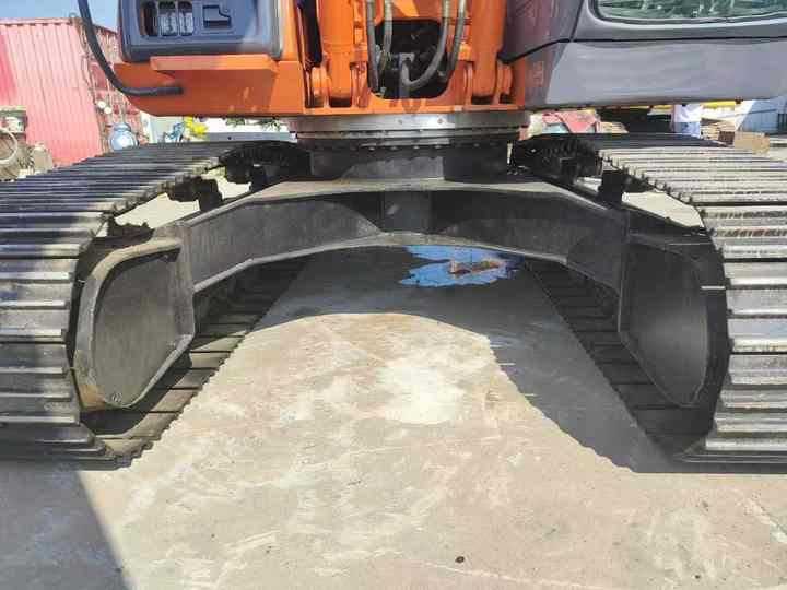 Original Japan Hitachi ZX200-5 Excavator Hitachi Excavator in Low Price for Hot Sale - Pelle sur chenille: photos 5 Original Japan Hitachi ZX200-5 Excavator Hitachi Excavator in Low Price for Hot Sale - Pelle sur chenille: photos 5