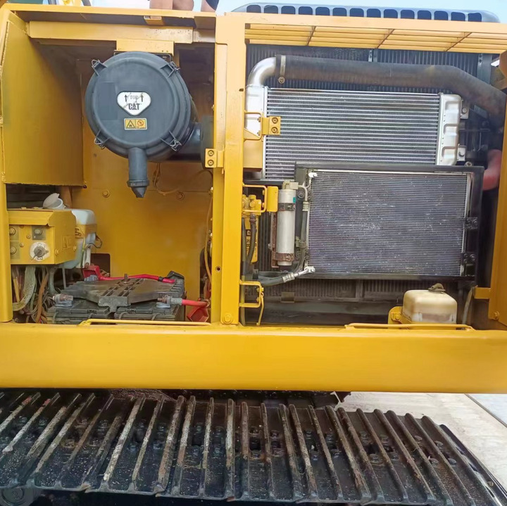 Used Caterpillar 320D Crawler Excavator Hot Sale Used Engineering & Construction Machinery - Pelle: photos 5 Used Caterpillar 320D Crawler Excavator Hot Sale Used Engineering & Construction Machinery - Pelle: photos 5