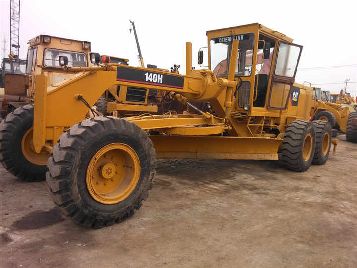 Used Caterpillar CAT 140H Land Road Motor Grader CAT140 CAT140H Used Grader Cheap Price for Sale - Niveleuse: photos 2 Used Caterpillar CAT 140H Land Road Motor Grader CAT140 CAT140H Used Grader Cheap Price for Sale - Niveleuse: photos 2