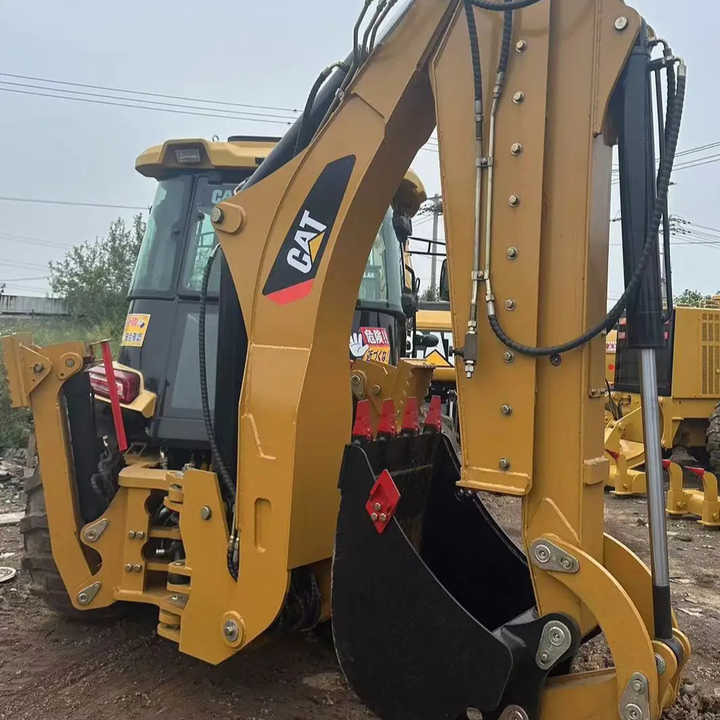 Used Caterpillar CAT 450F Retro Excavator CAT420F Cheap Price for Sale - Pelle: photos 5 Used Caterpillar CAT 450F Retro Excavator CAT420F Cheap Price for Sale - Pelle: photos 5